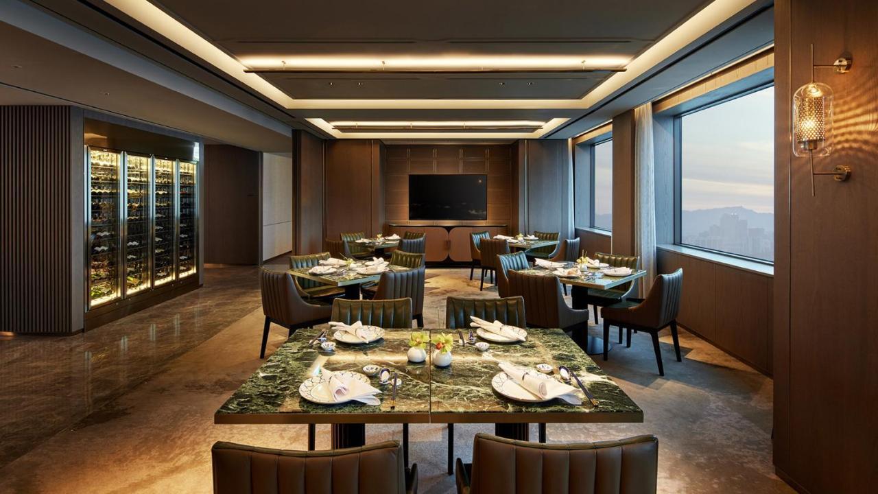 Lotte Hotel World Seoul Ngoại thất bức ảnh The Club at Hong Kong International Airport