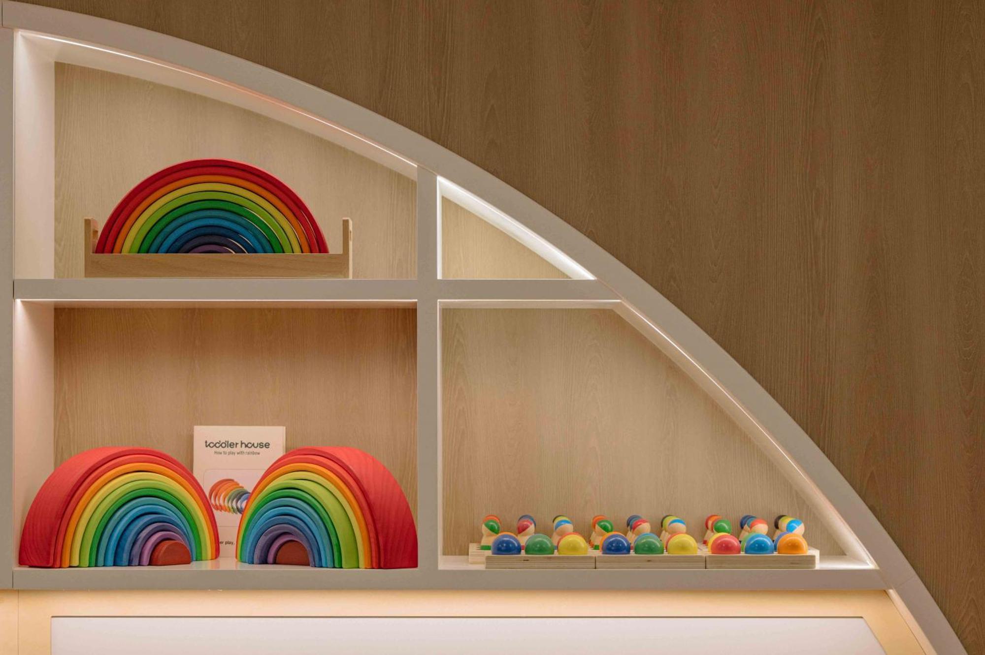Lotte Hotel World Seoul Ngoại thất bức ảnh Waldorf toys