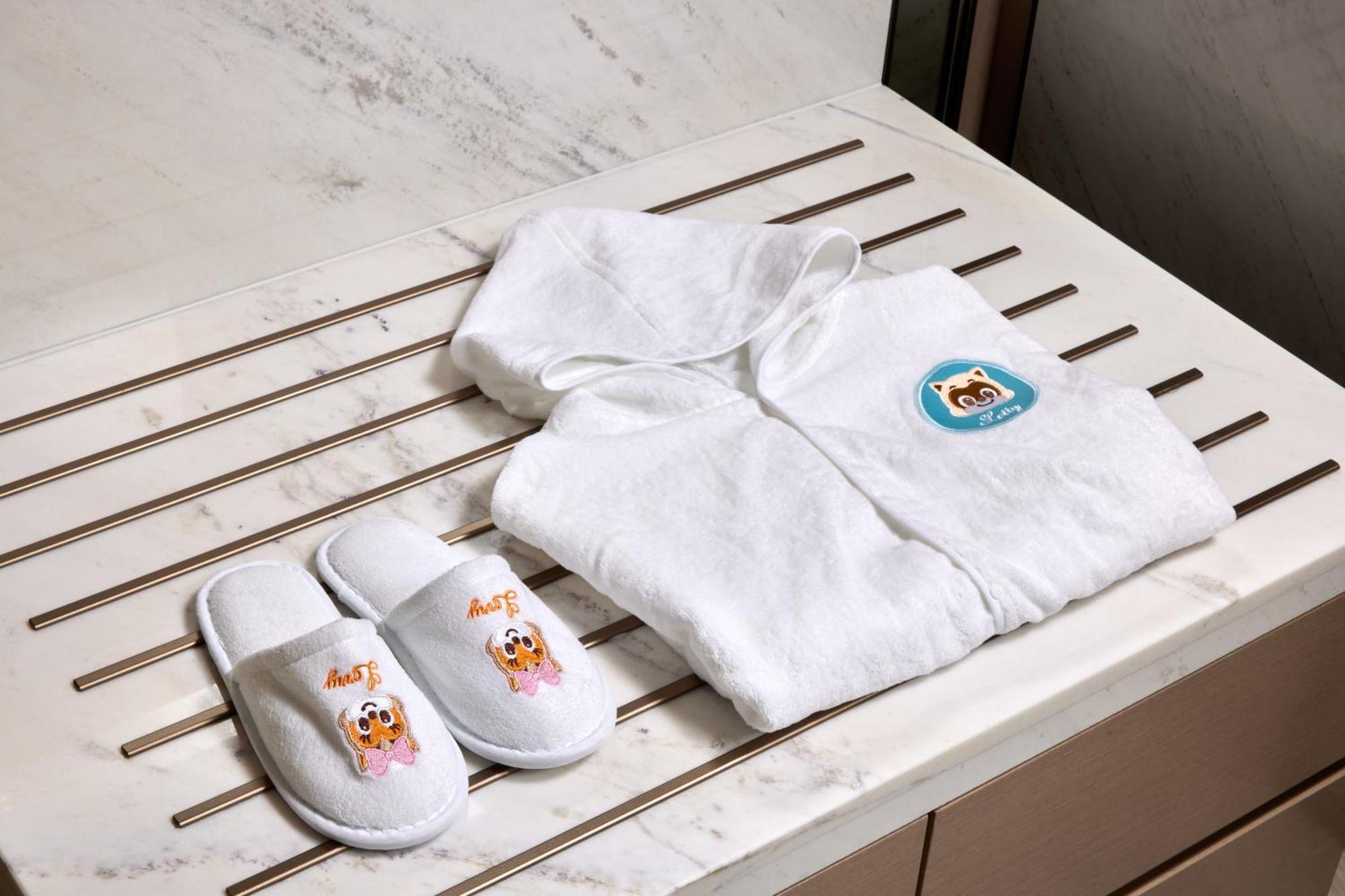 Lotte Hotel World Seoul Phòng bức ảnh Bathrobe and slippers